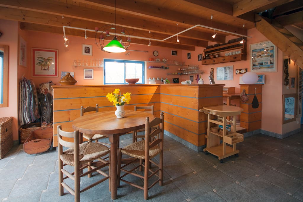 bar et petit coin repas