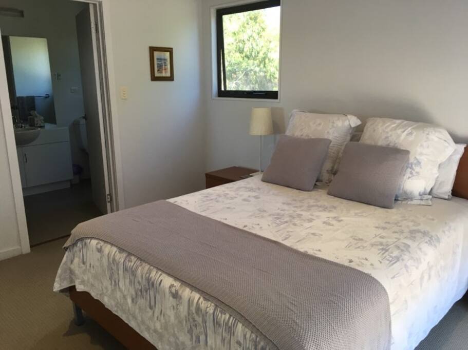 Queen bed