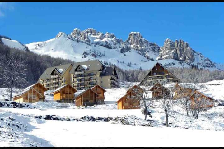 Réallon : locations de vacances et logements - Provence-Alpes-Côte d'Azur,  France | Airbnb
