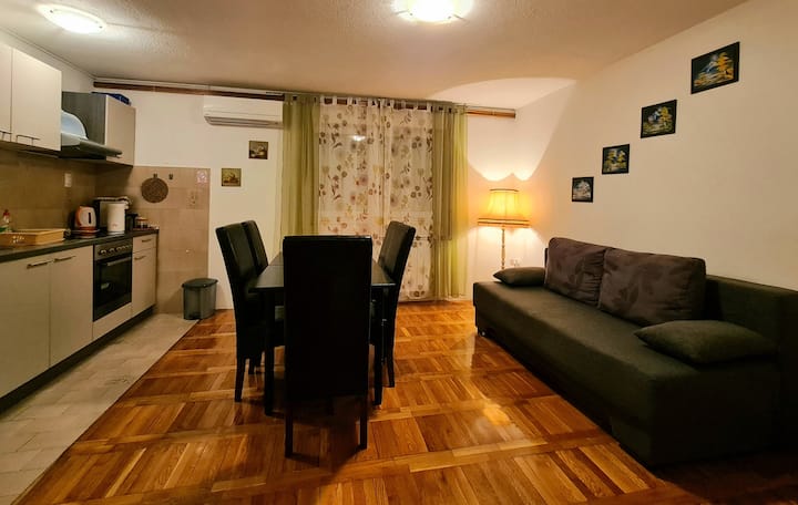 Cocina y sala de estar 