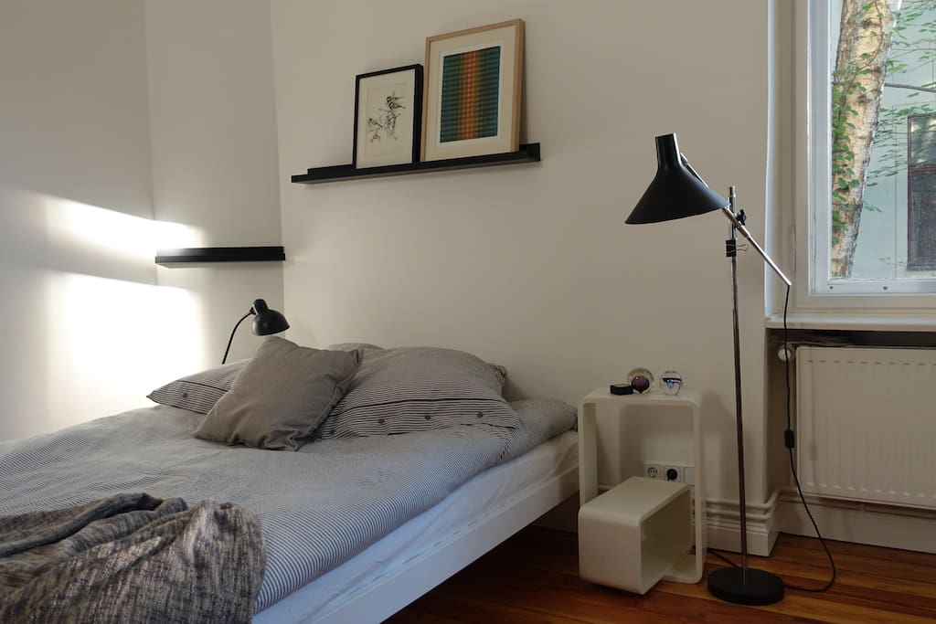 Doppelbett
(queen-size)