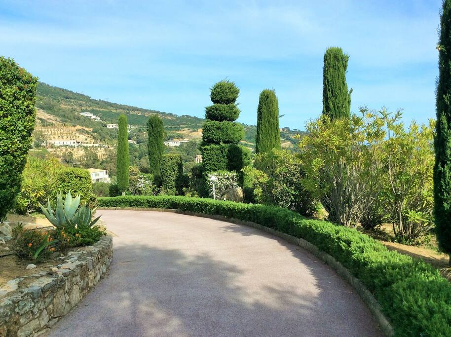 Private access to the villa