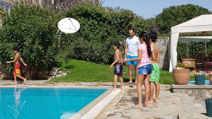 LuX Villa PrV DragosPark Garden Pool Pine Sea Sun gallery image 5