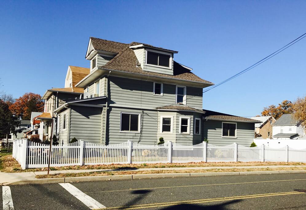 Corner house, lots of privacy from other neighbors