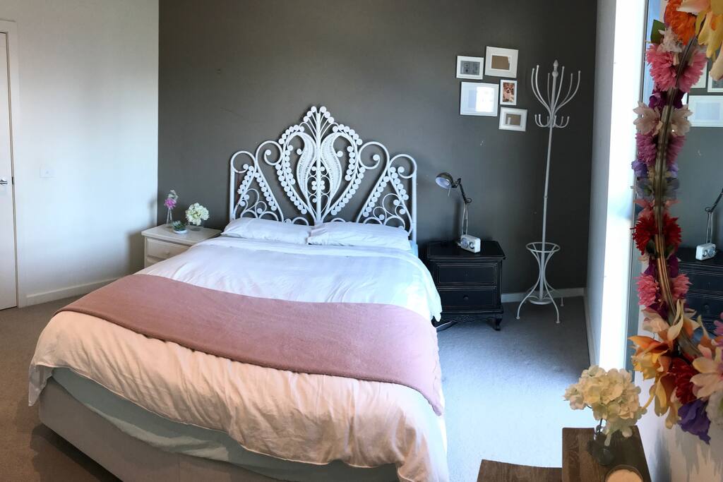 Bedroom (2)