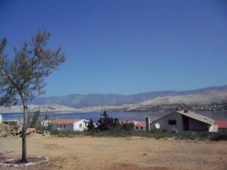 A2(2+2) PRED: terrace view