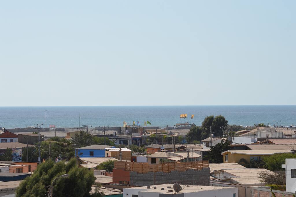 Vista al mar desde el balcón del departamento.