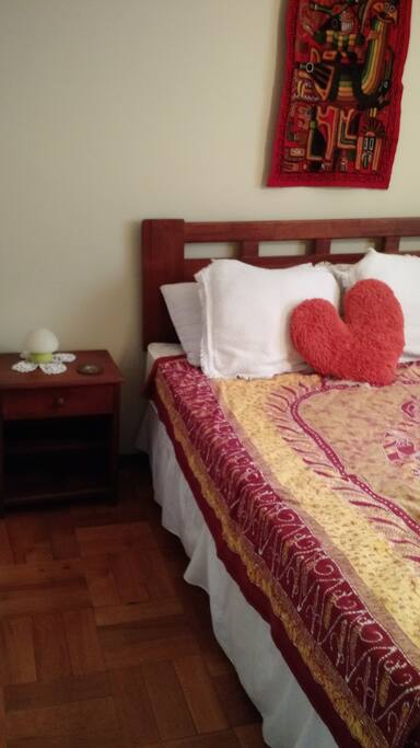 dormitorio número dos cama matrimonial
