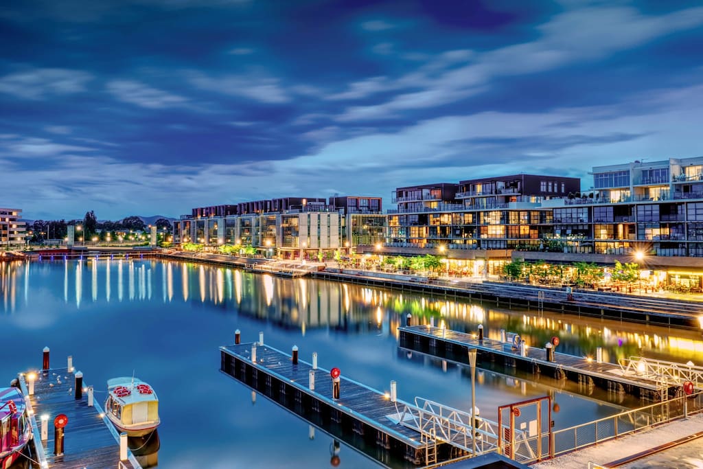 Prestige Waterfront Apartment in Kingston, ACT Apartments for Rent in