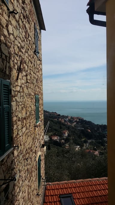 vista dalla camera su Tellaro e Baia di Fiascherino.