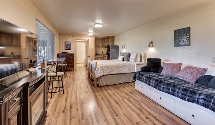 28 20038 Ridgecrest Way28 ml