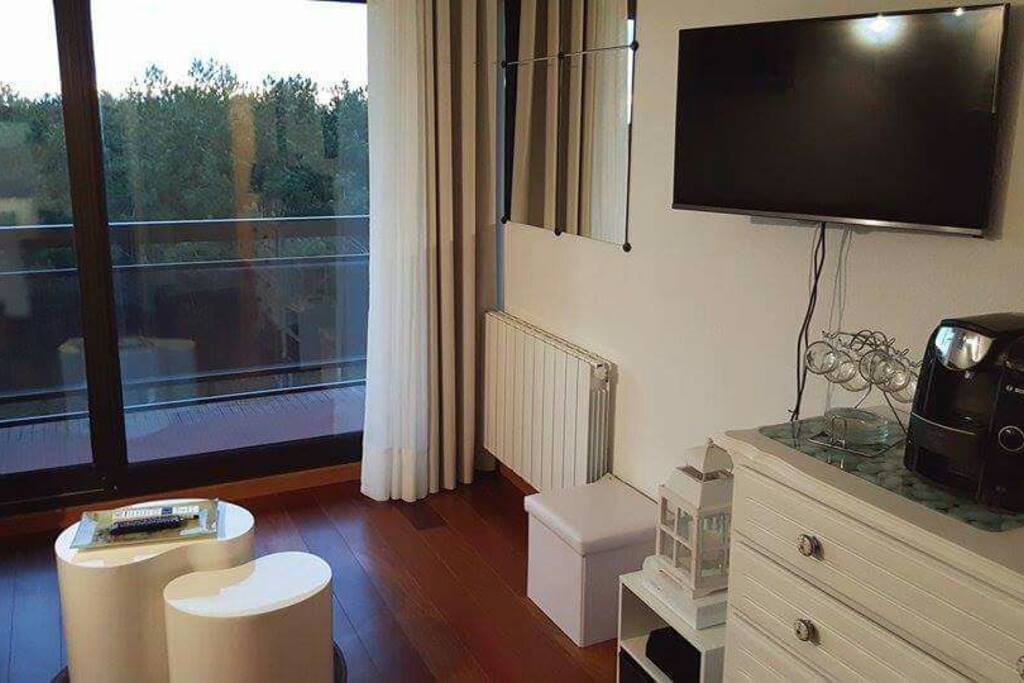 TV écran plat avec usb,hdmi et live-boxe