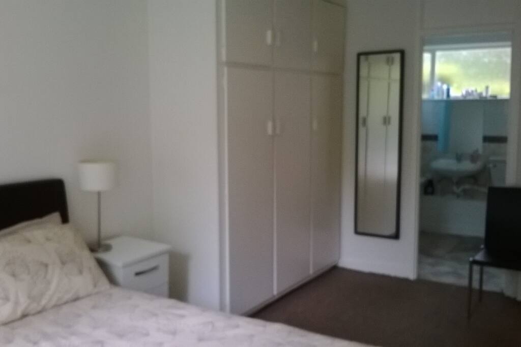 Bedroom / bathroom
