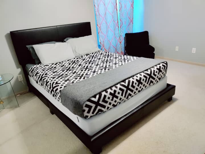 Independence Vacation Rentals & Homes Missouri, United States Airbnb