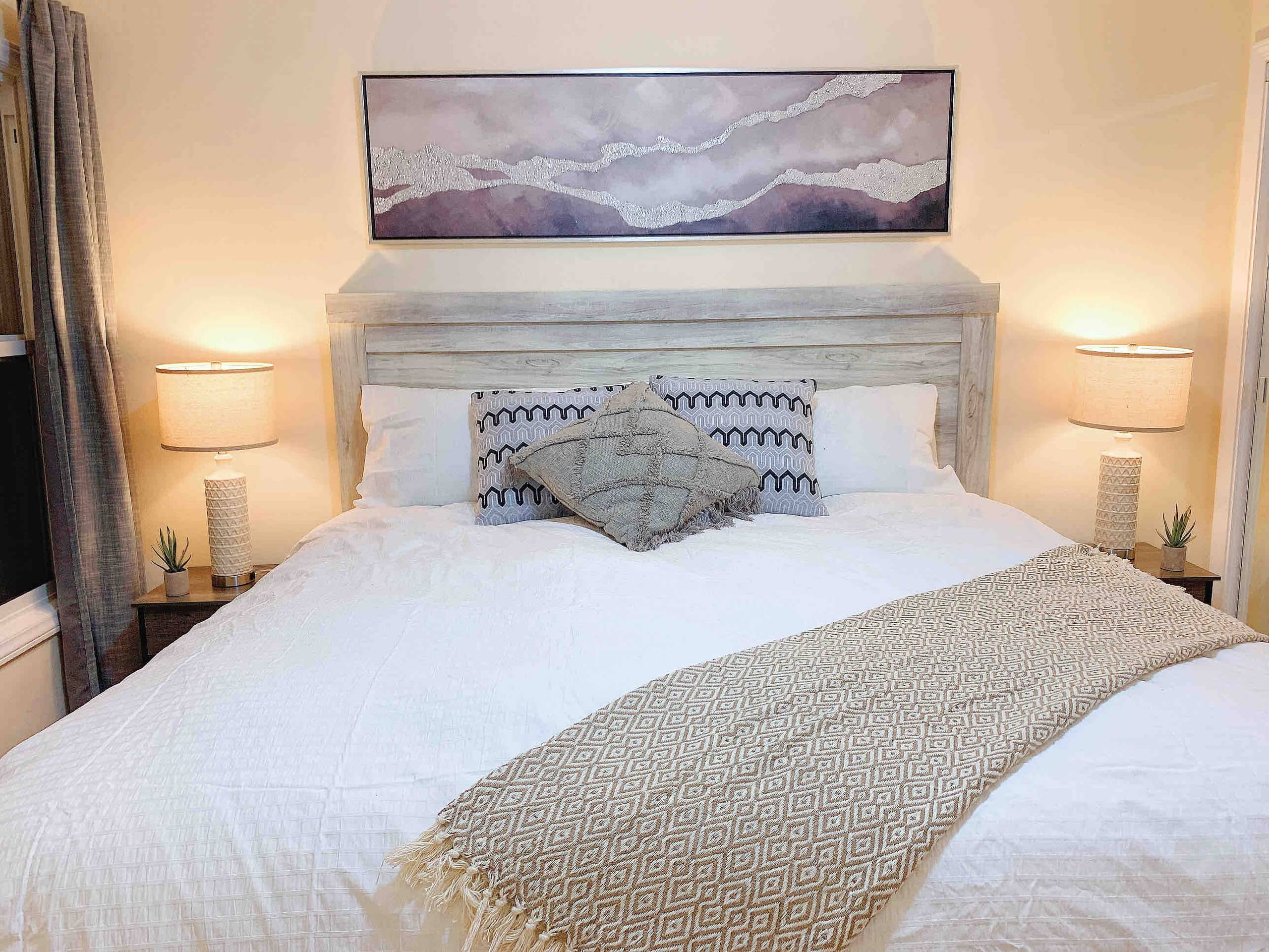 Home in San Francisco · ★4.96 · 3 bedrooms · 4 beds · 1.5 baths - Image 26