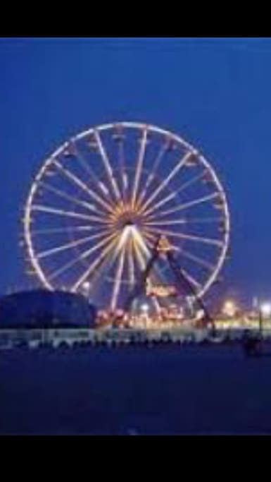 Boardwalk Ferris wheel