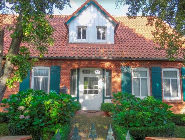 Airbnb Engelschoff Vacation Rentals Places To Stay Lower