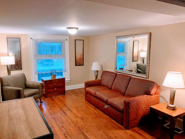Airbnb Buffalo Holiday Rentals Places To Stay New York