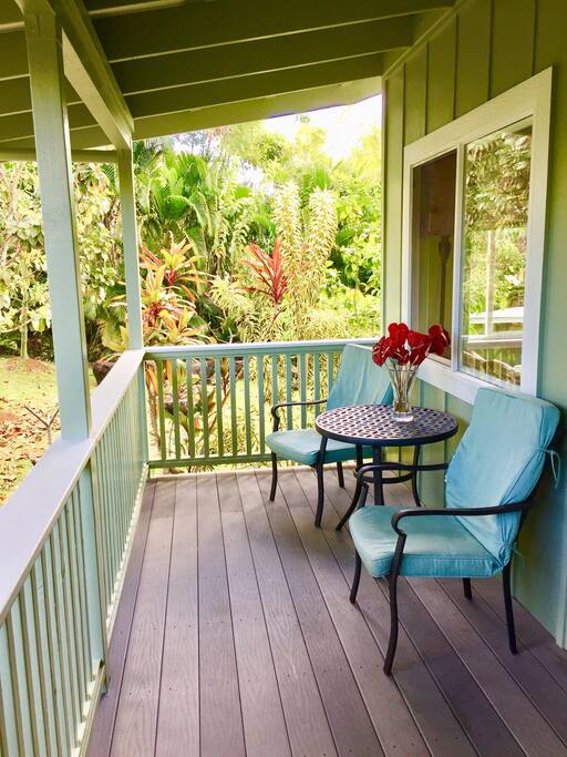 Front lanai (deck)
