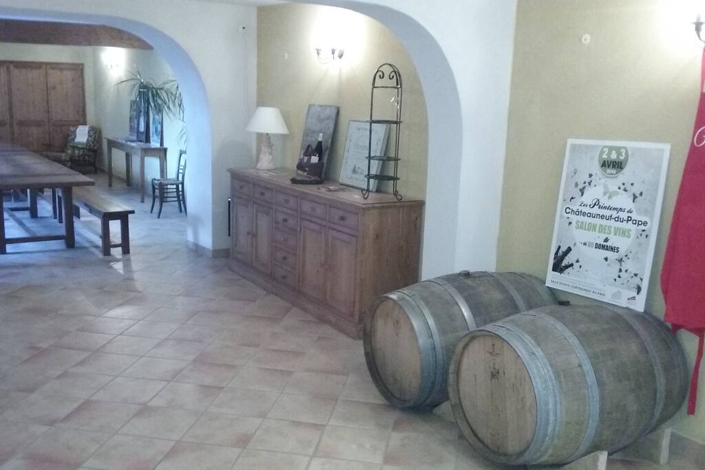 Espace dégustation de Châteauneuf-du-Pape.