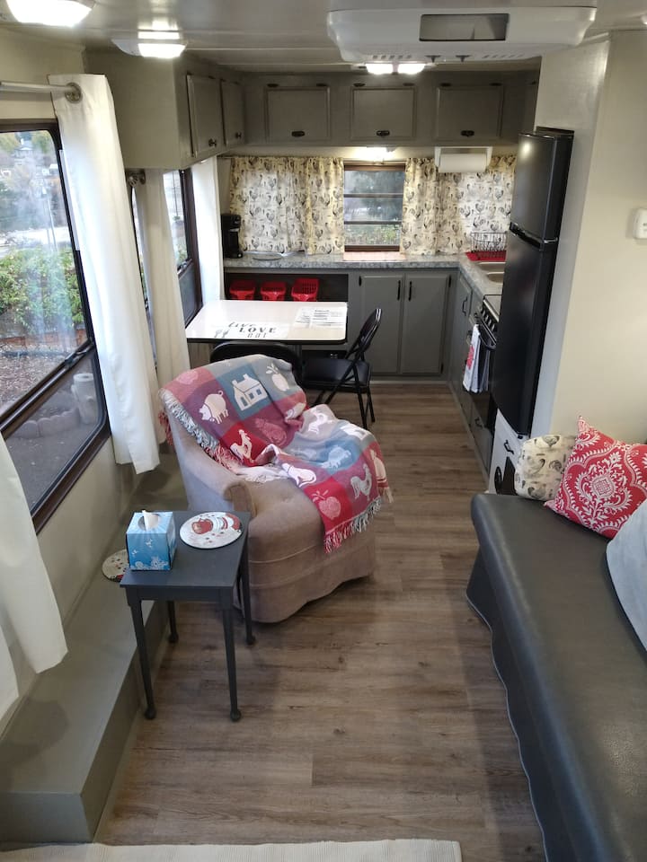 Triple H Guest House/RV & Farmette Campers/RVs for Rent in