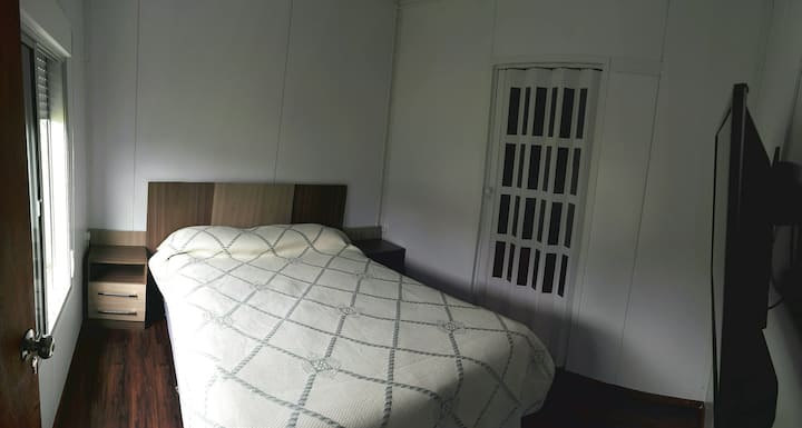 غرفة النوم الرئيسية 