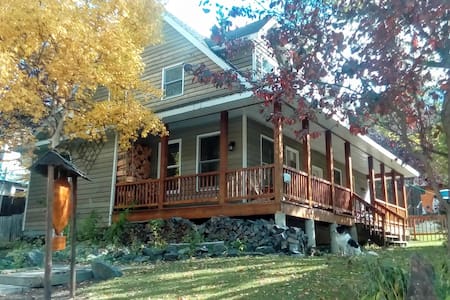 The Hummingbird Suite, isolation in Field, BC