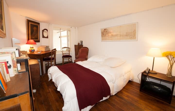 Chumba cha kulala 5 (sakafu ya kwanza)