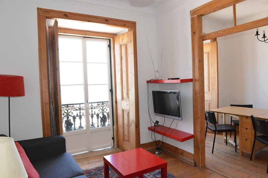 Living Room with fantastic view of River and Santa Apolonia train and Underground Station