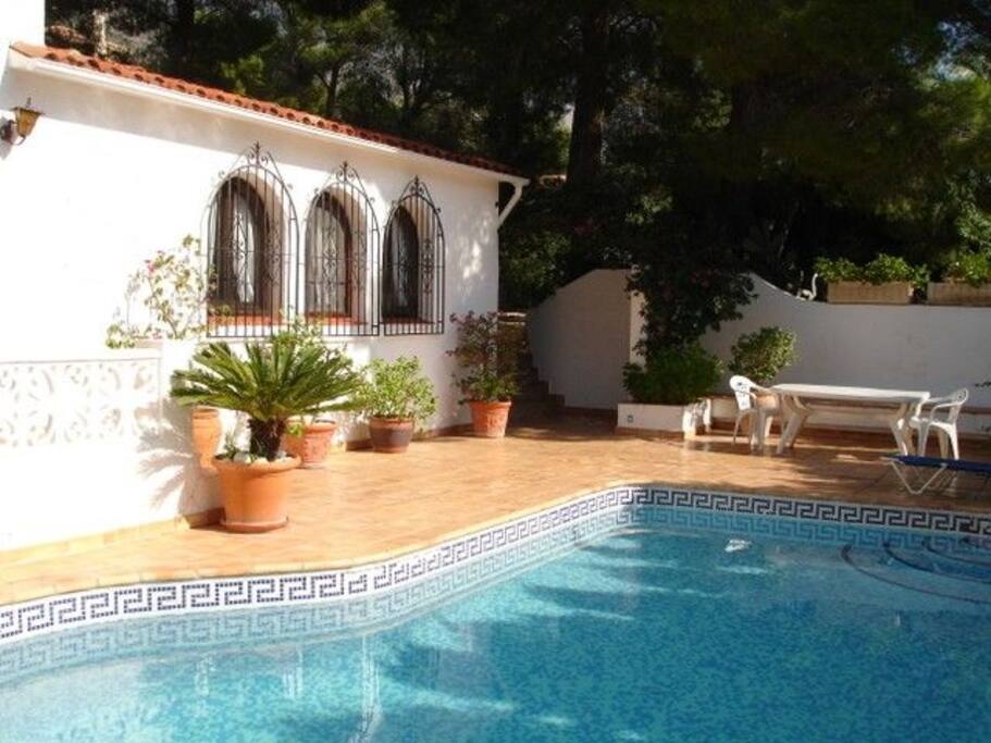 Hauseigener Pool - Private Pool