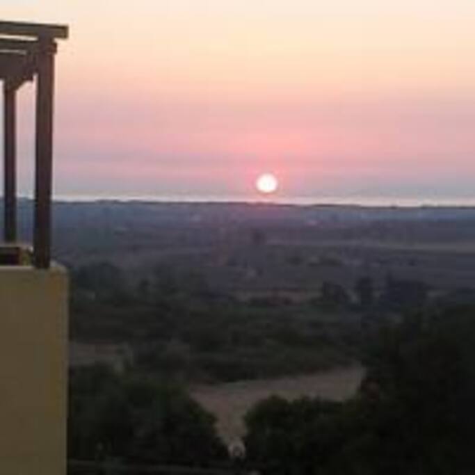 Vista mare da balcone camera
