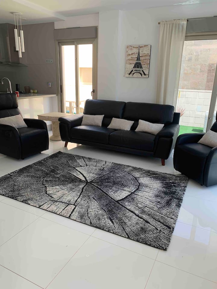 Luxury Villa With Private Pool In Villamartin - Costa Blanca