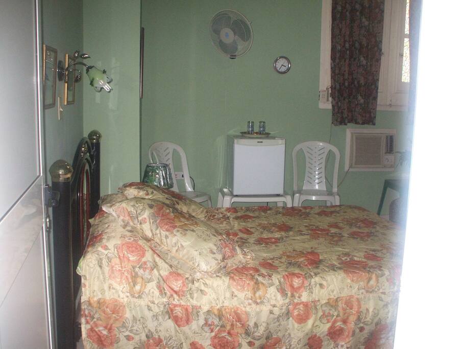 Room #2 - Queen Bed