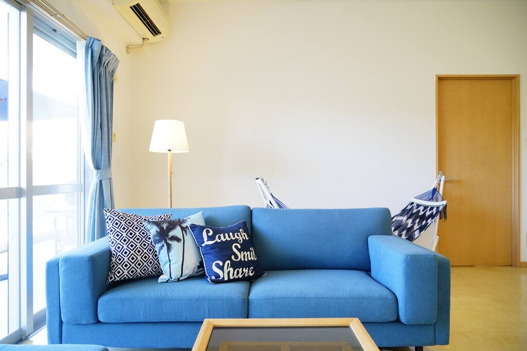 Living Room
リビングルーム