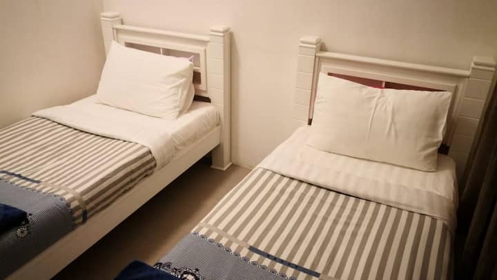 Спална соба 2 (2 единечни кревета)