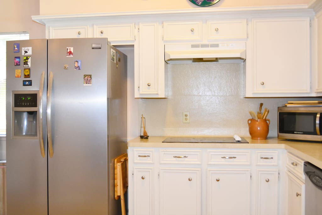 Full Kitchen for your use.
