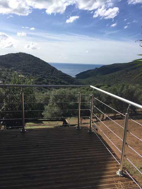 Between Piana and Girolata