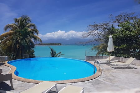 Studio with Seaview and swimming pool