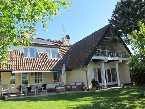 Beautifull Villa by Hornbaek Lake and Beach