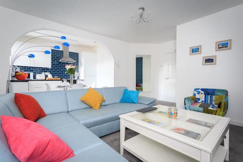 Successful Airbnb property: Beautiful 2BR Retreat | Sleeps 6 in Chapel Allerton