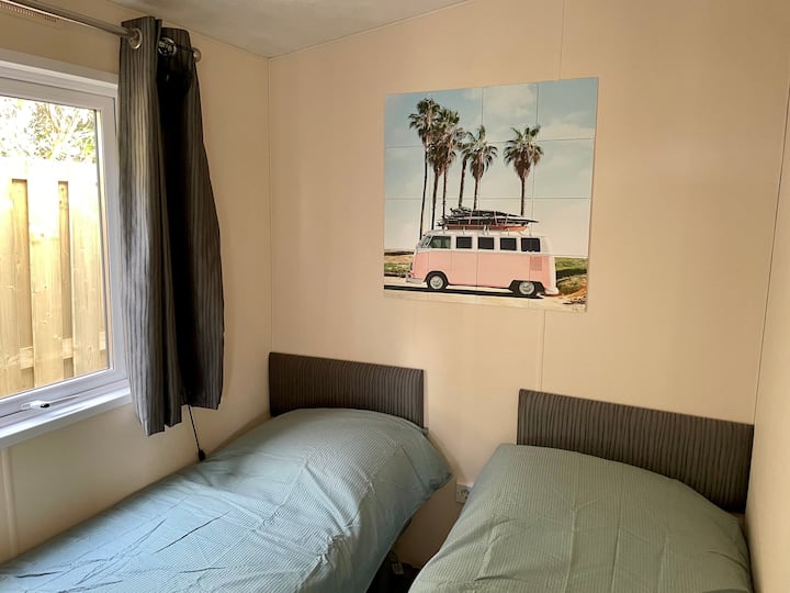 Chambre avec 2 lits simples