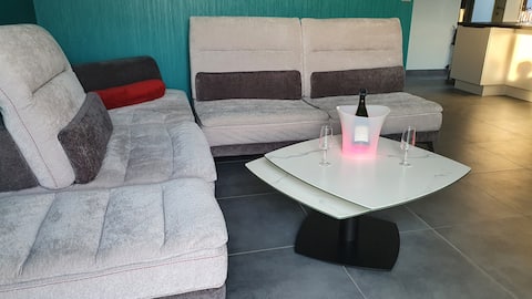 Popular Airbnb listing: Stylish house with spa – comfort & relaxation in Longeville Sur Mer