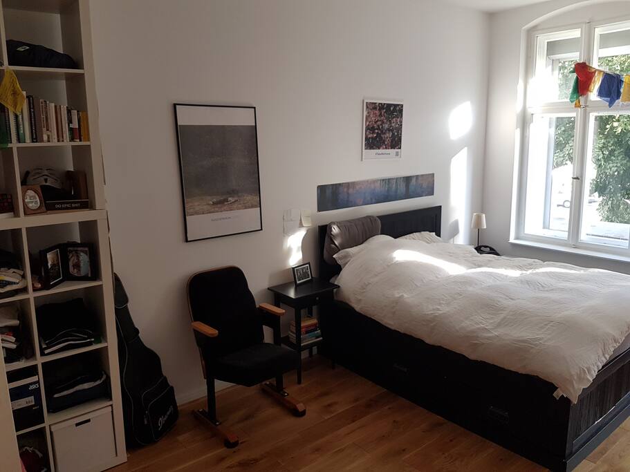 Lots of natural sunlight coming in
