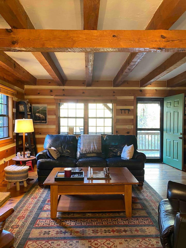 Charming Tryon Log Cabin.  Great Location! - Tryon, NC