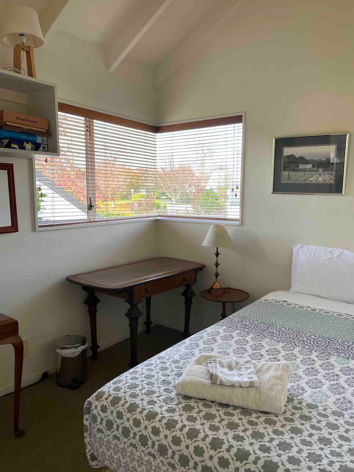 Sipërfaqet e dhomës së gjumit teke 