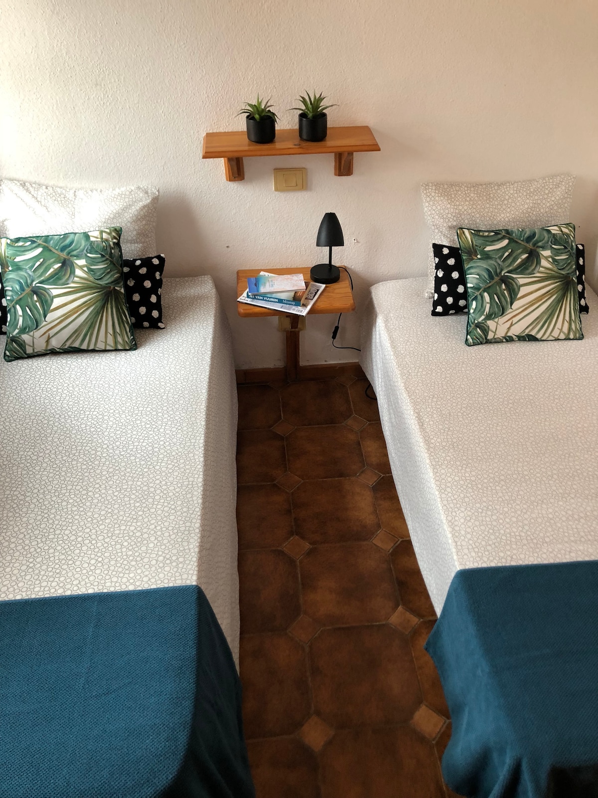 Segundo dormitorio, 2 camas de 90x190.