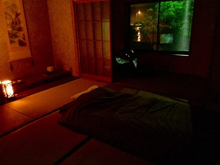 ห้องทาทามิ 2 (เวลากลางคืน)