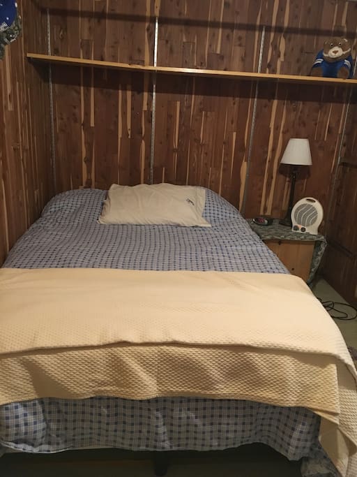 New full size bed