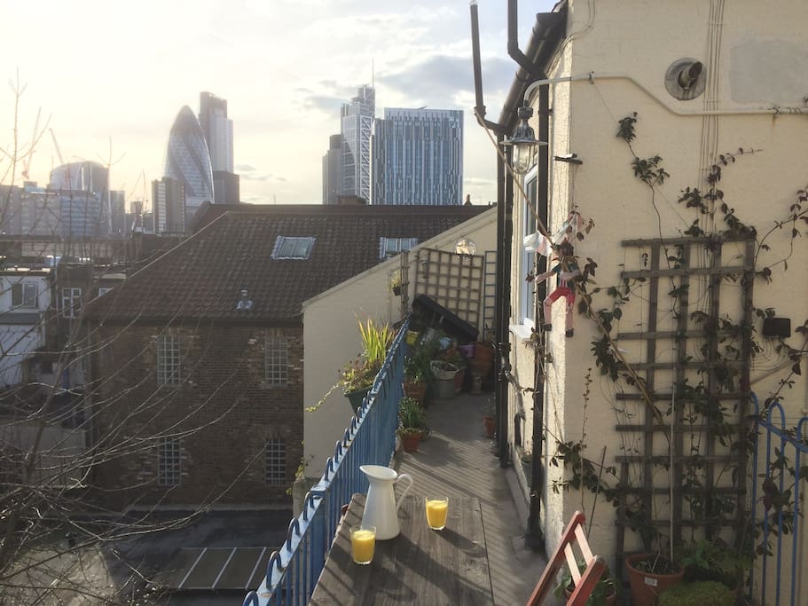 Breakfast overlooking The City?