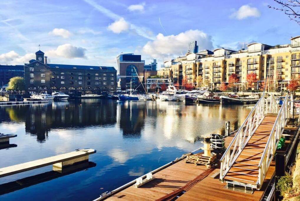 This is 2 minutes walk from the flat